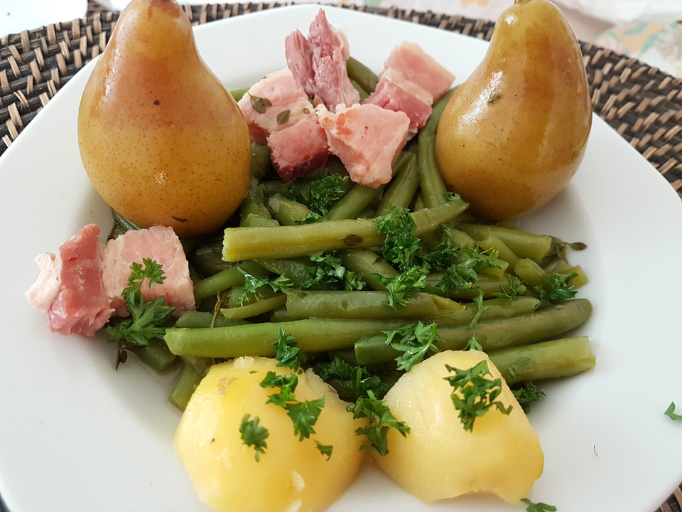 Birnen, Bohnen und Speck mit Bouillon Kartoffeln von Fiefhusener