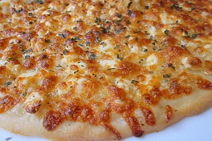 Roros geniale und weltbeste Knoblauchpizza (Bild)