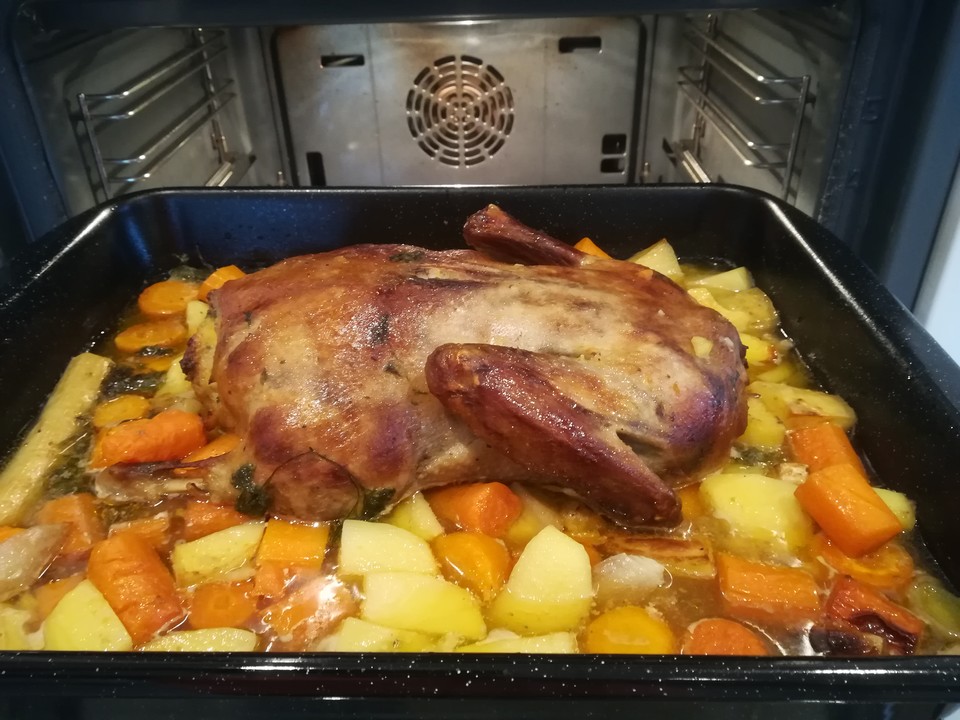 Entenbraten mit Gelinggarantie von cappu56 | Chefkoch Entenbraten mit Gelinggarantie von cappu56 | Chefkoch