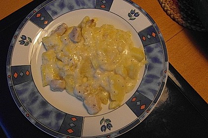 Käsekartoffeln mit Geflügel (Bild)