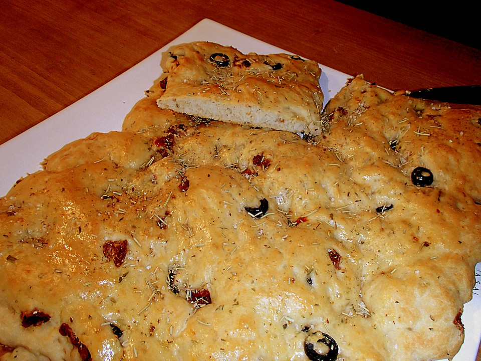 Focaccia mit getrockneten Tomaten von duenda | Chefkoch