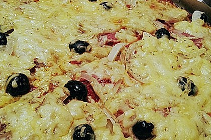 Low Carb Pizzaboden aus Blumenkohl (Bild)