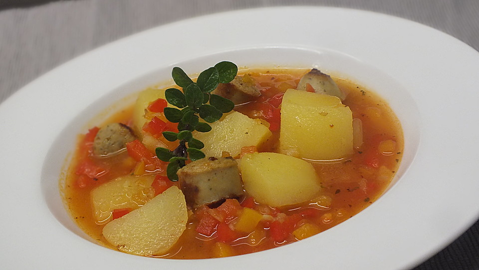 Kartoffelgulasch mit Wurst und Paprika von xXSweetyHeartXx | Chefkoch