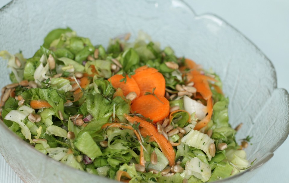 Endivien-Möhren Salat von Juulee | Chefkoch