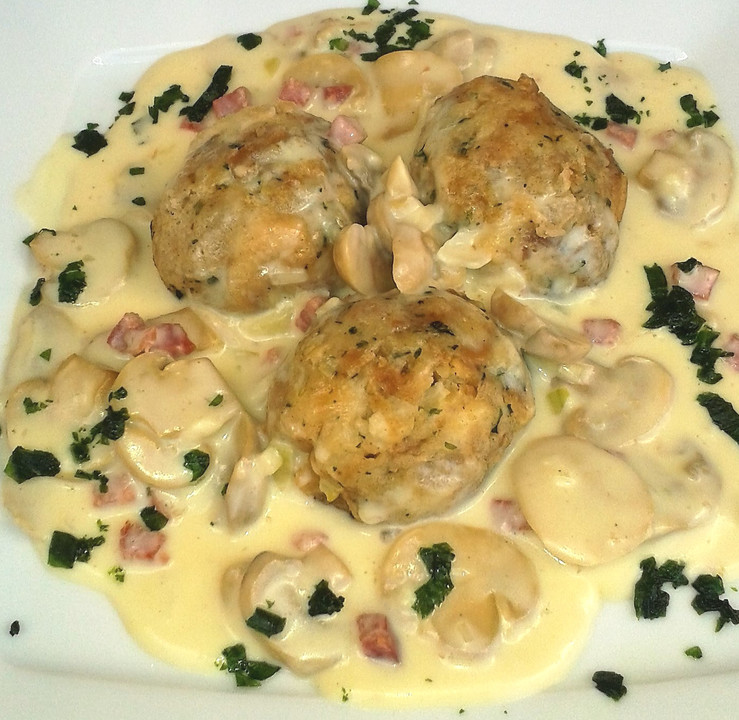 Semmelknödel mit Rahmschwammerl von minnimooh | Chefkoch.de