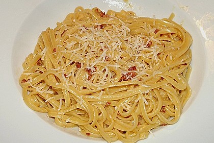 Bandnudeln à la carbonara (Bild)