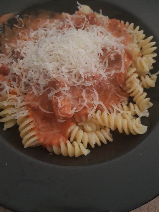 Spaghetti mit scharfer Paprika-Brunch-Sauce von Pferdenarrhb | Chefkoch