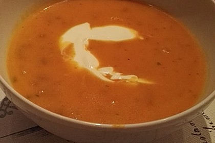 Kürbissuppe mit Hackfleisch (Bild)