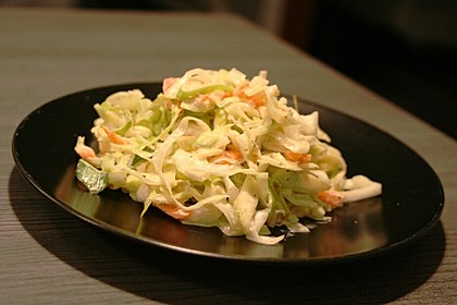 Spitzkohlsalat mit Meerrettich (Bild)
