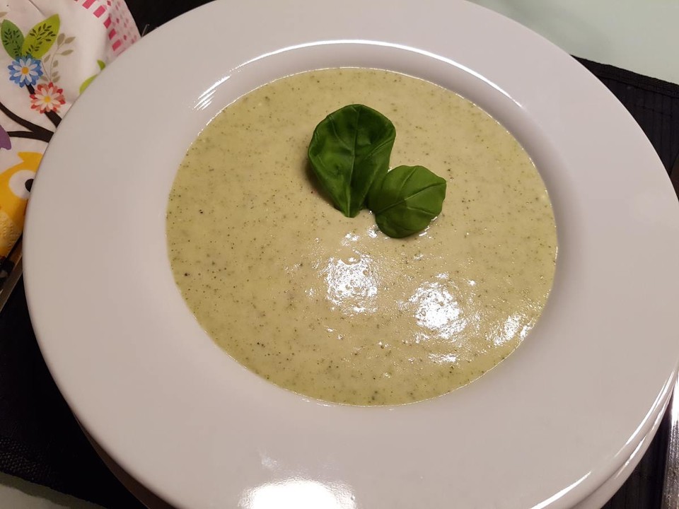 Brokkoli-Creme-Suppe von CarryU | Chefkoch