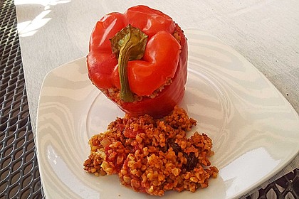 Türkisch gefüllte Paprika (Bild)