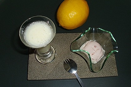 Zitronen-Sahne Likör (Bild)