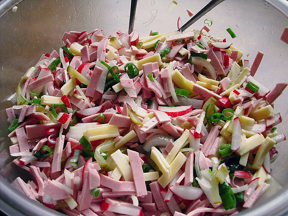 Wurst-Käse-Salat mit Radieschen von bärenmama | Chefkoch