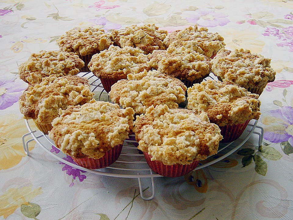 Apfel-Vanille-Muffins mit Nuss-Streuseln von CatherineMiller | Chefkoch