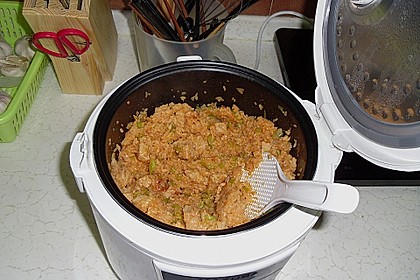 Chinesisches Reisfleisch mit dem Reiskocher (Bild)