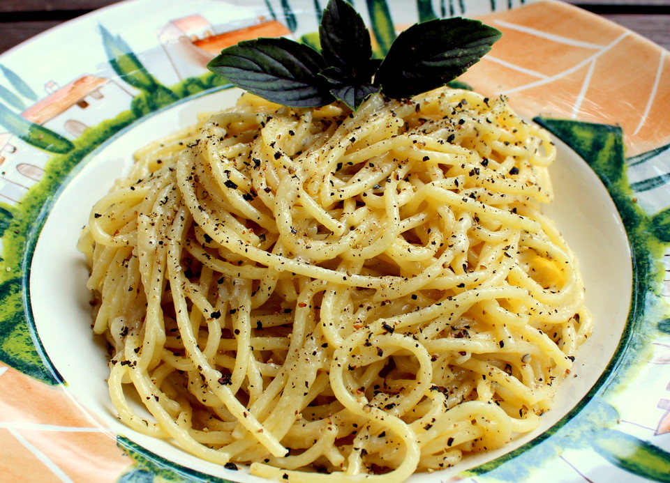 Spaghetti mit Pfeffer und Käse von Pannepot | Chefkoch