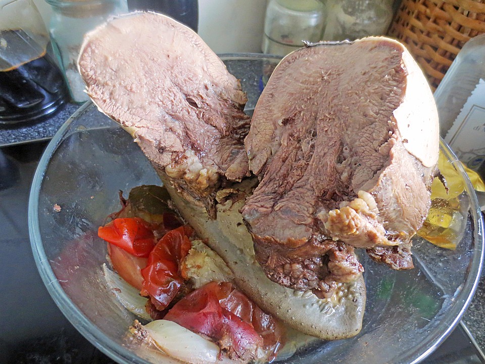 Rinderzunge perfekt garen von Monika | Chefkoch Rinderzunge perfekt garen von Monika | Chefkoch