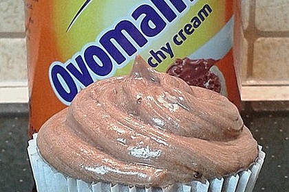 Bananen-Cupcakes mit Ovomaltine Frosting (Bild)