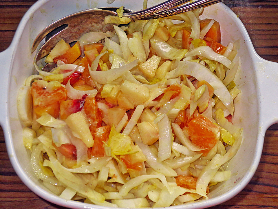 Chicoree-Salat fruchtig-scharf von dbartel | Chefkoch