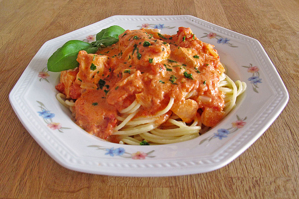 Spaghetti mit Lachs-Sahne-Soße von Der-Koch-im-Haus | Chefkoch
