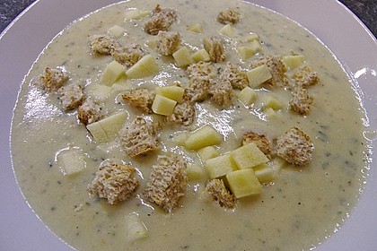 Sellerie-Parmesan-Suppe (Bild)