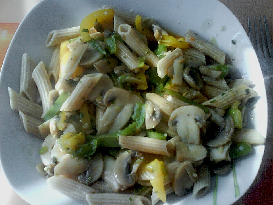 Nudeln mit Paprika Pilz Sauce von Marlies_ Chefkoch.de