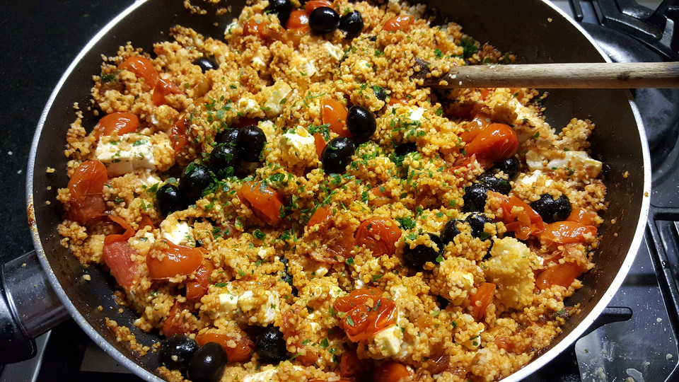 Couscous Pfanne Mit Feta Rezept Kitchen Stories