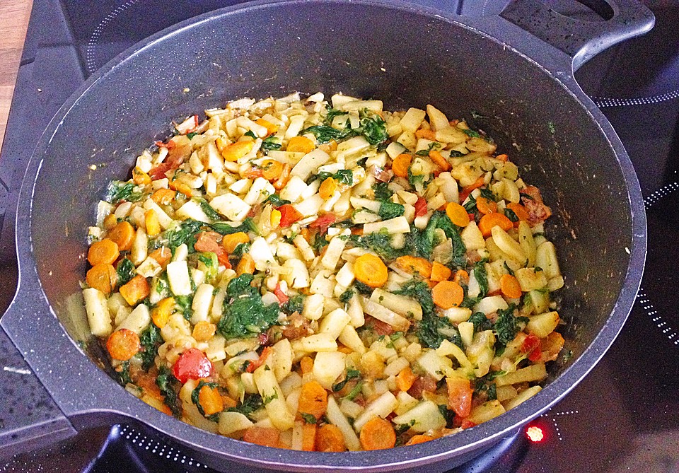 Vegane Gemüsepfanne mit Kartoffelstäbchen von DJSirius | Chefkoch.de