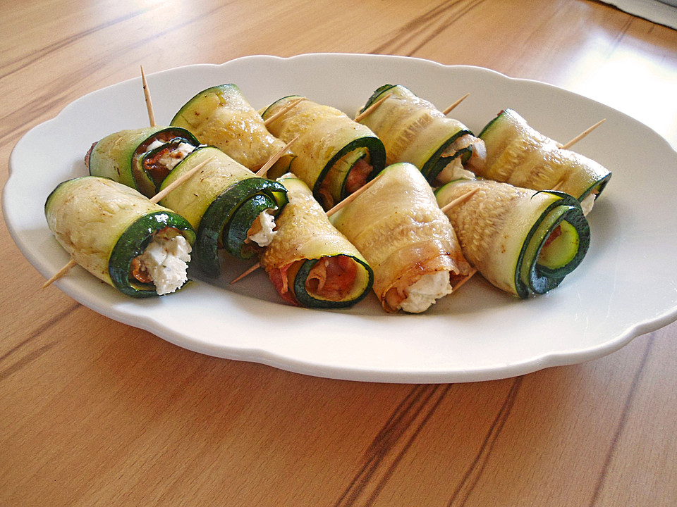 Zucchini-Bacon-Frischkäse-Röllchen | Chefkoch