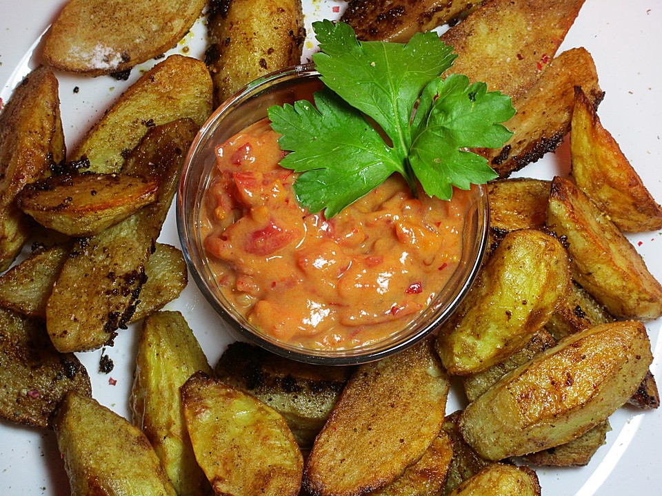 Kartoffelspalten mit süß-scharfem Tomaten-Dip von McMoe | Chefkoch