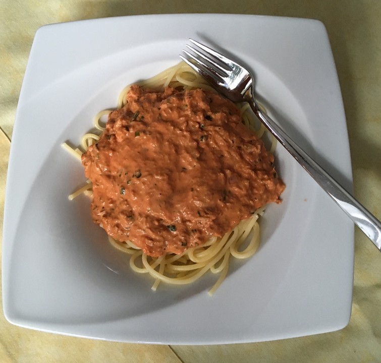 Spaghetti mit Thunfisch - Sahne - Soße von CharmedWitch036 | Chefkoch