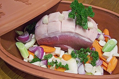 Krustenbraten aus dem Römertopf (Bild)