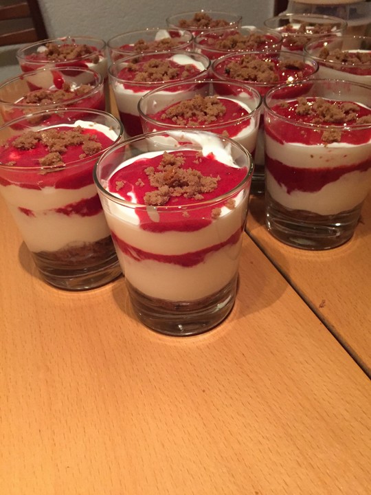 LebkuchenHimbeerDessert im Glas von trachurus Chefkoch