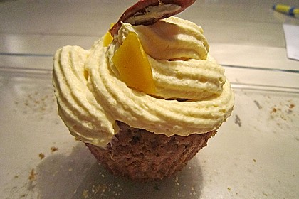Pekan Cupcakes mit Mango-Topping (Bild)