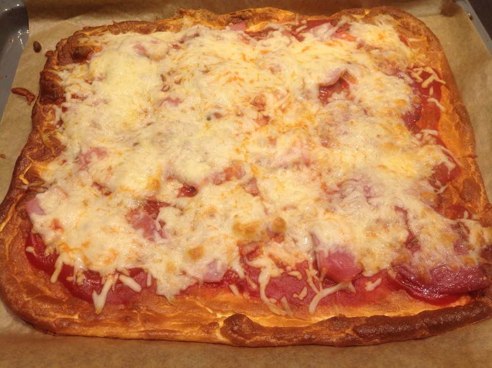 Low Carb Pizza aus einem EiQuarkTeig von Lacy87 Chefkoch