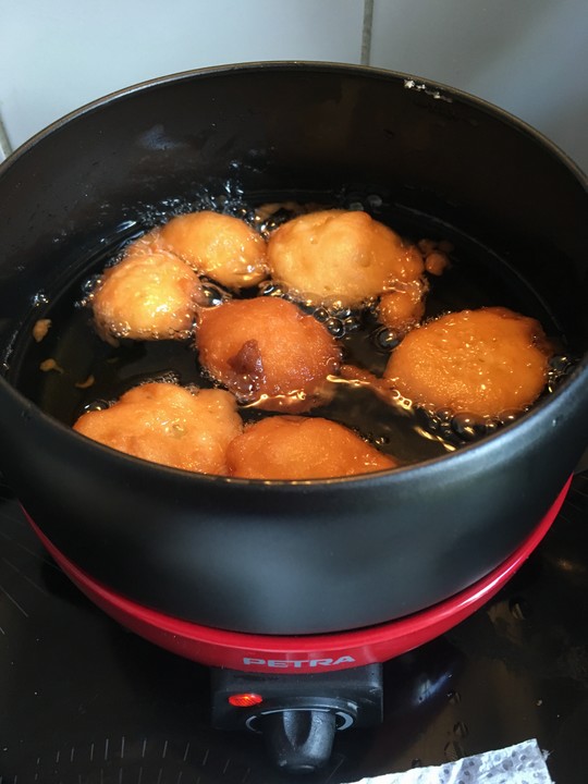 Quarkbällchen wie vom Bäcker von laeticia | Chefkoch.de