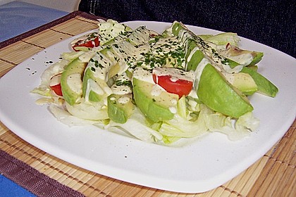 Afrikanischer Avocadosalat (Bild)