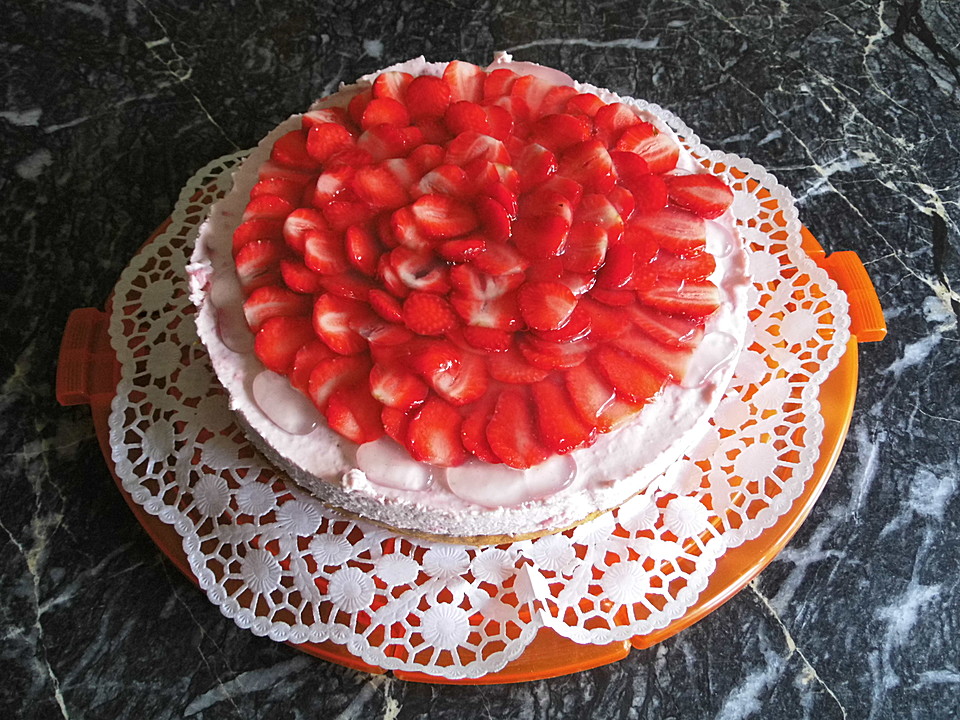 Erdbeer-Sahne-Quark-Torte von Schleckerbär | Chefkoch