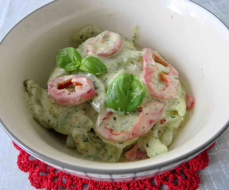 Paprika-Gurken-Salat mit Joghurt-Senf-Dressing von patty89 | Chefkoch