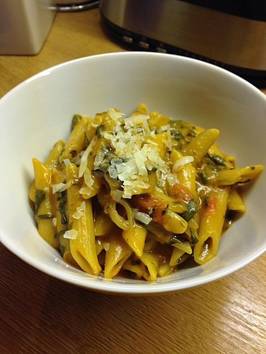 One-Pot-Pasta: Italienischer Wundertopf von NatuerlichLecker | Chefkoch One-Pot-Pasta: Italienischer Wundertopf von NatuerlichLecker | Chefkoch