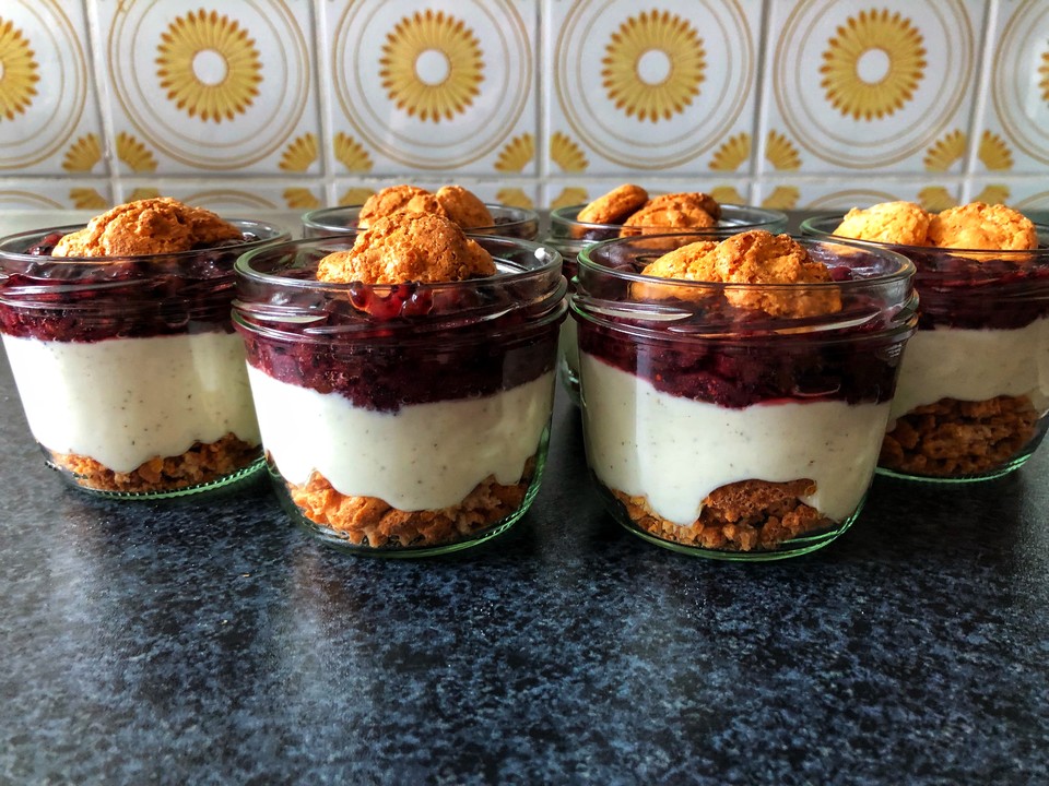 Heidelbeer Amarettini Dessert von NatuerlichLecker ...