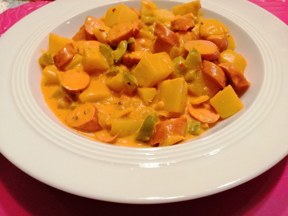 Kartoffelgulasch mit Wiener Würstchen von Nudili | Chefkoch