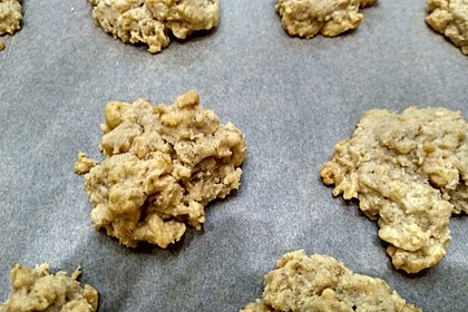 Urmelis Doppelschoko-Erdnussbuttercookies mit salzigen Erdnüssen (Bild)