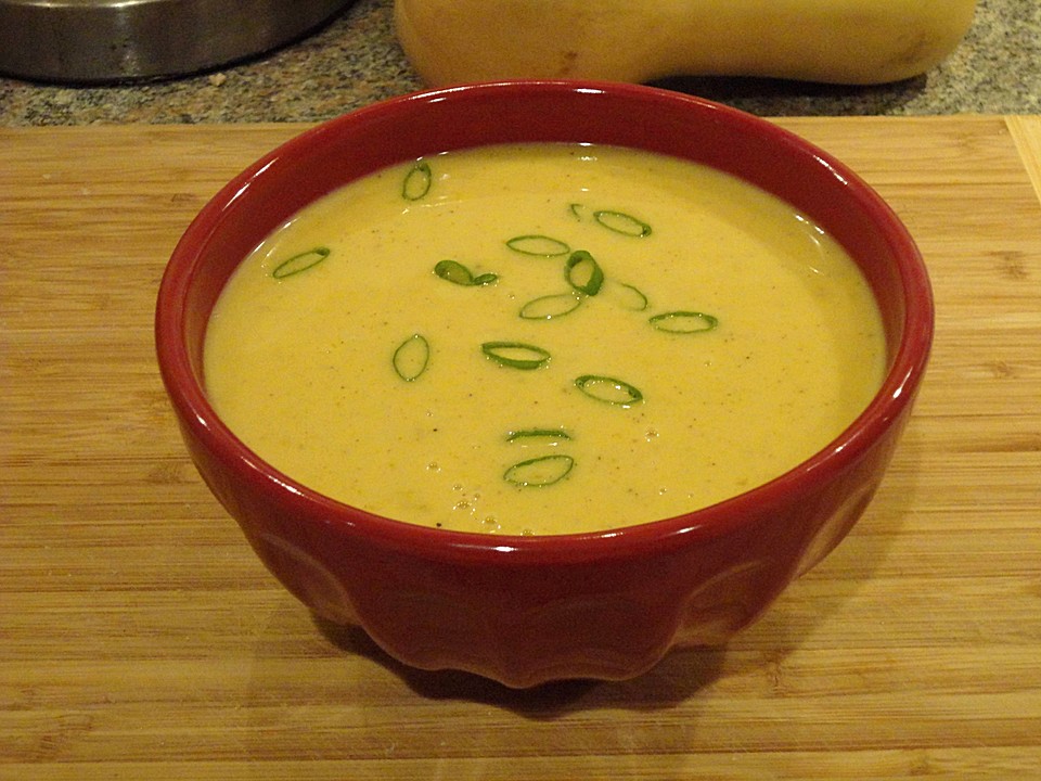 Butternut-Kürbissuppe mit Birne und Kokosmilch von Kochperiment ... Butternut-Kürbissuppe mit Birne und Kokosmilch von Kochperiment ...
