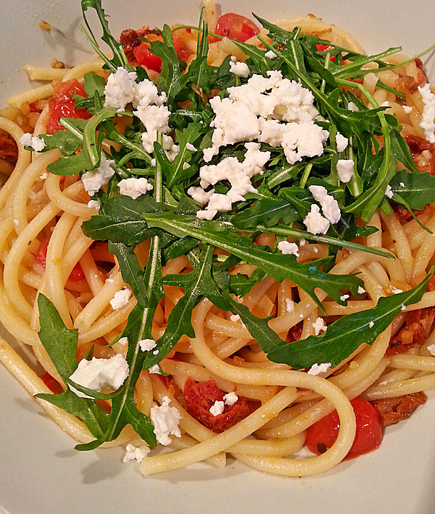 Spaghetti mit Rucola und Schafskäse von Ispat | Chefkoch