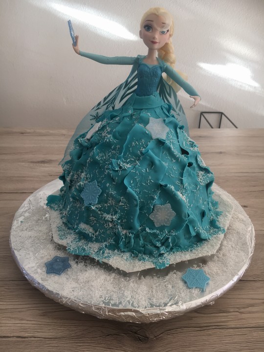 Frozen Elsa Torte von Timi23 | Chefkoch