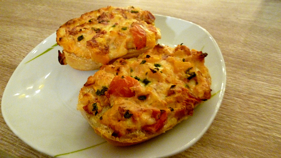 Leckere Pizzabrötchen von Scaredofbutterflys | Chefkoch