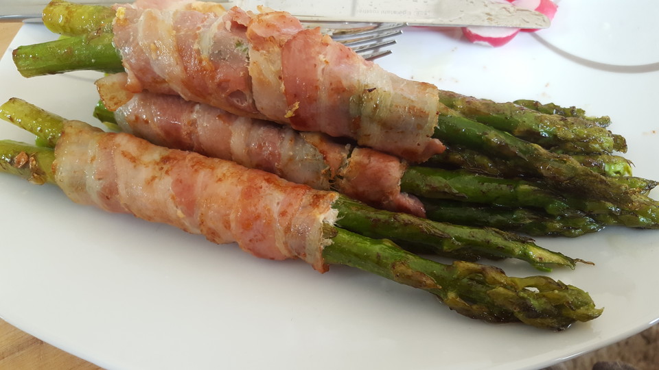 birnentorte mit frischen birnen