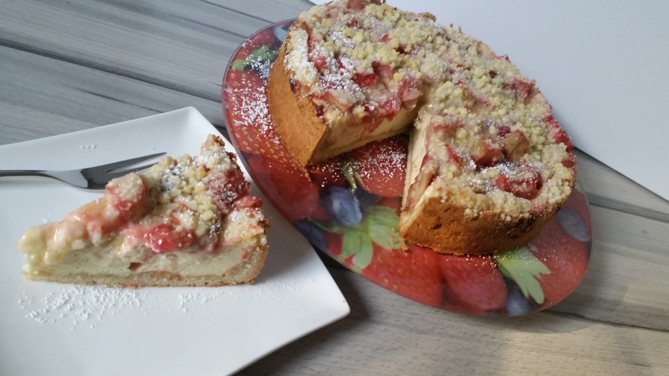 Erdbeer-Rhabarber-Käsekuchen von HaiDelin | Chefkoch