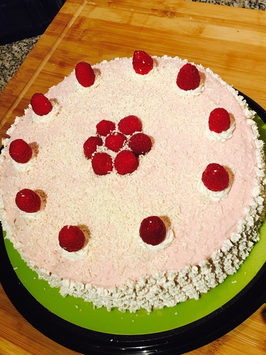 Himbeer-Sahne-Torte mit Schmand von koch-kinoDE | Chefkoch